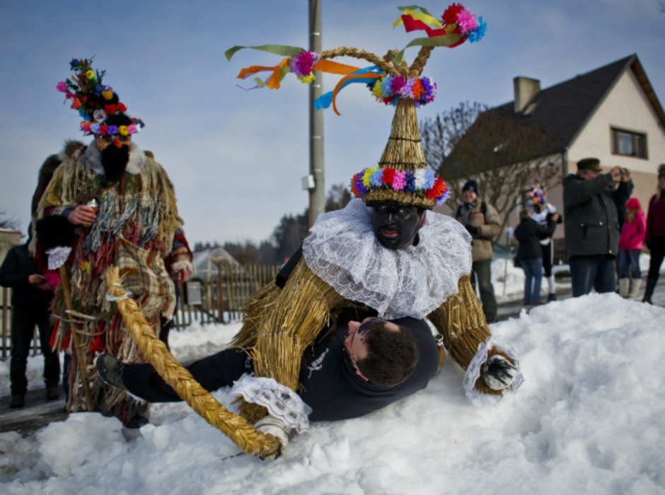 Зимний карнавал в Исландии