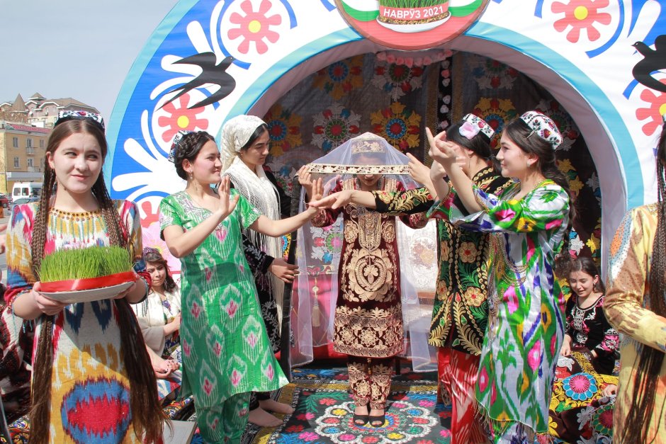 Навруз в Таджикистане праздничный стол