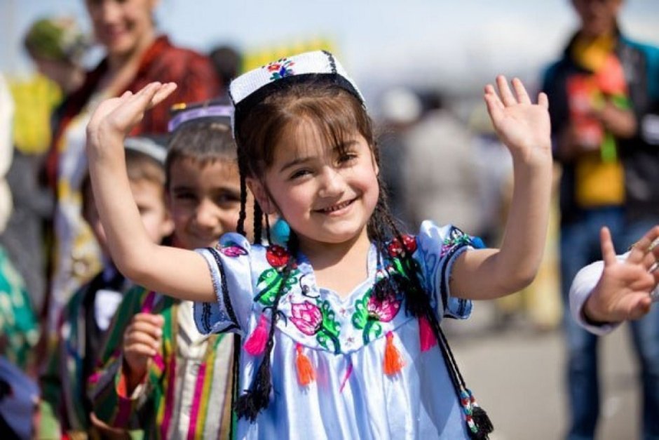 Дети и Навруз в Узбекистане