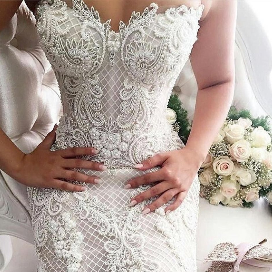 Люневильская вышивка на свадебном платье