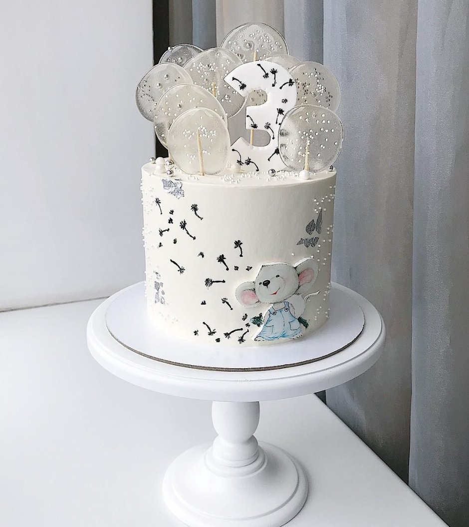 Свадебный торт на подставке