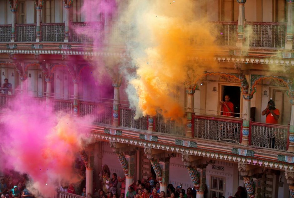 Праздник красок в Индии Холика