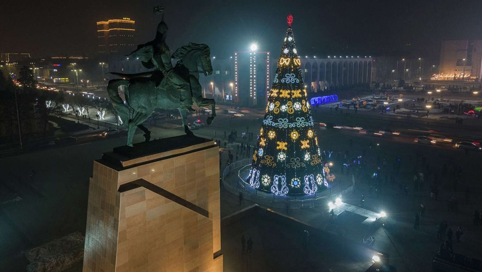 Елка в Бишкеке 2019