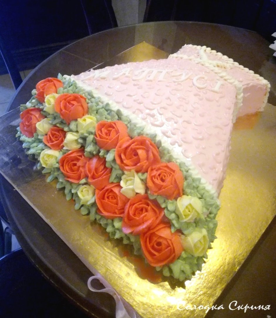 Торт букет роз из мастики