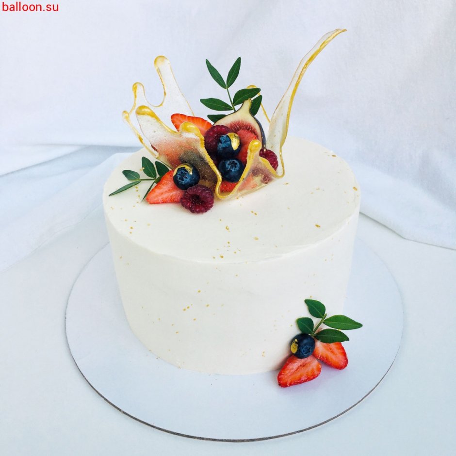 Декор торта с карамельной вазой