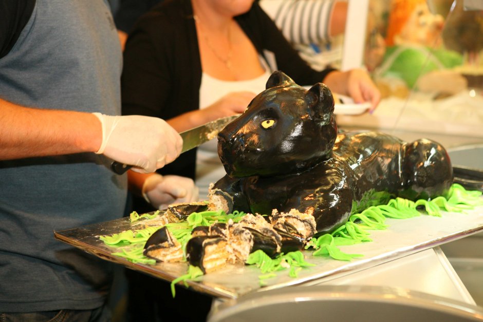 Торт черная пантера