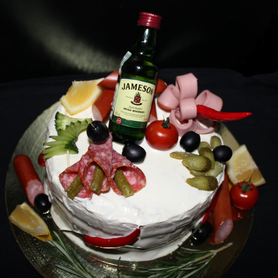 Несладкий торт для мужчины на день рождения