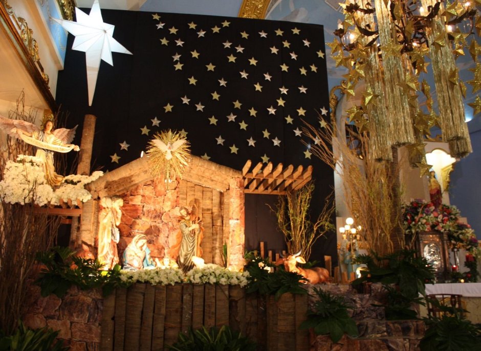 Украшение храма на Рождество в Иерусалиме