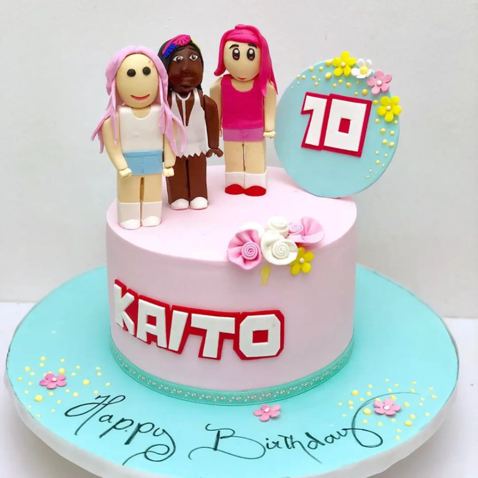 Торт на день рождения Roblox для девочки