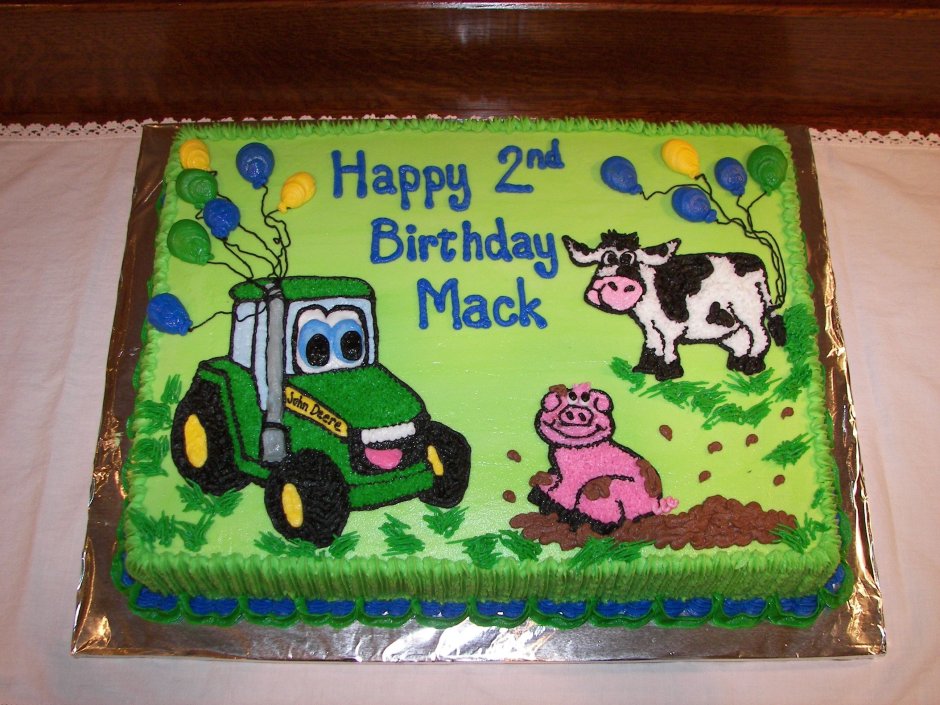 Торт кремовый с рисунком трактора