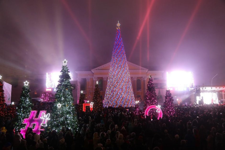 Ставрополь елка на площади 2019
