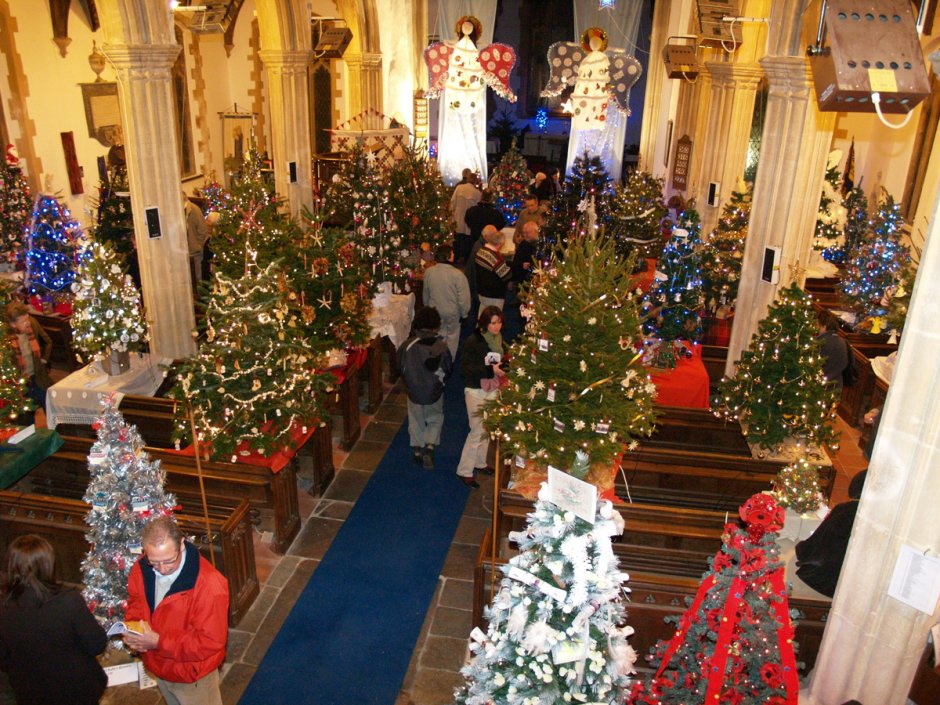 Рождественский вертеп в католическом соборе в Новосибирске