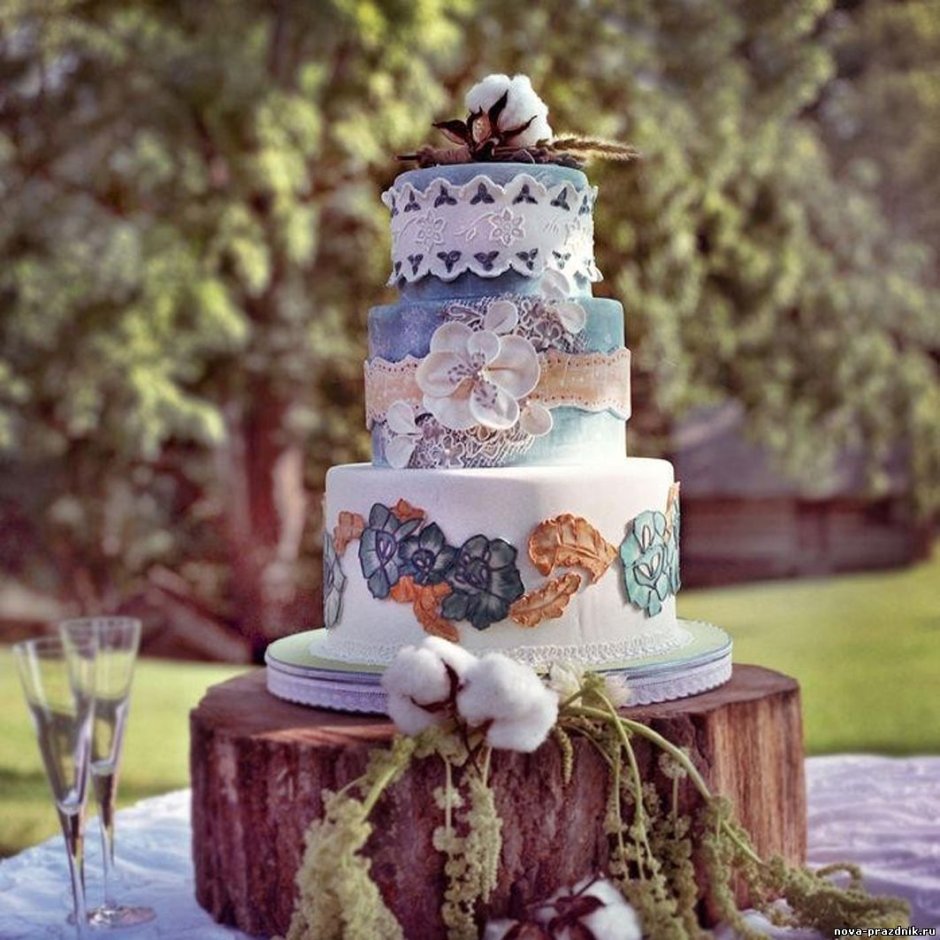 Свадебный торт с пампасной травой