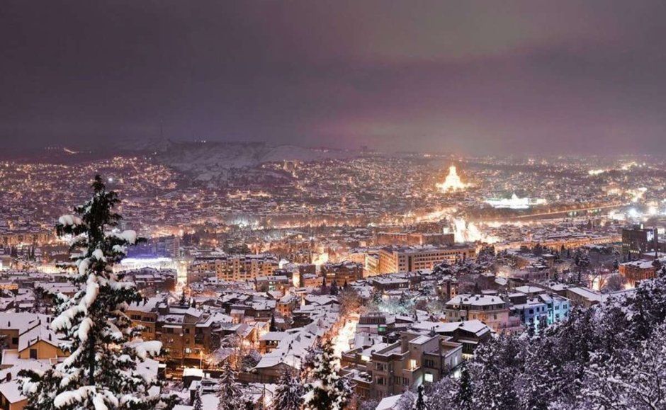 Тбилиси новогодний город