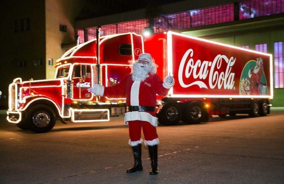 Дед Мороз на грузовике