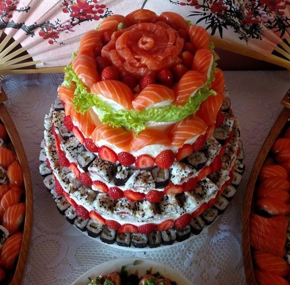 Суши торт с креветками