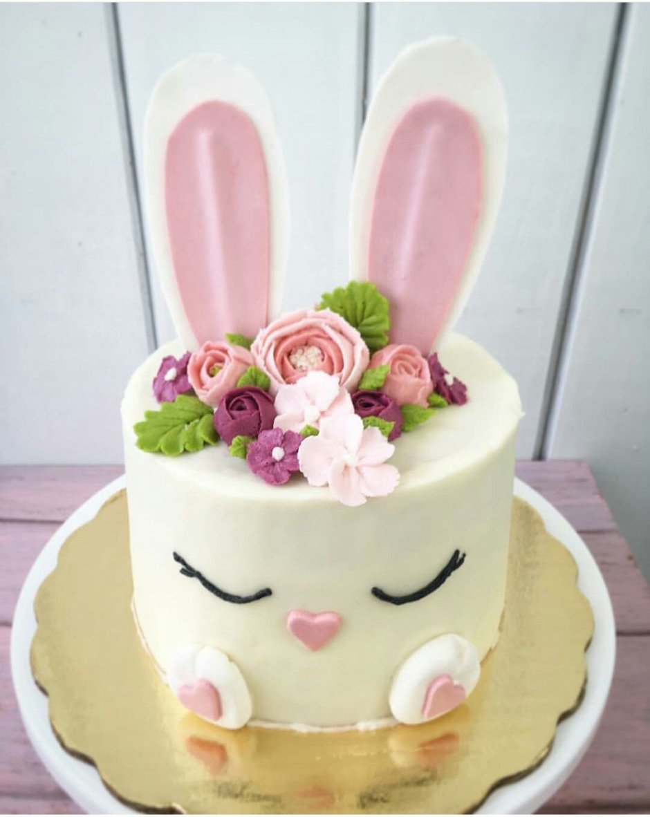Интересный торт на день рождения с зайцем