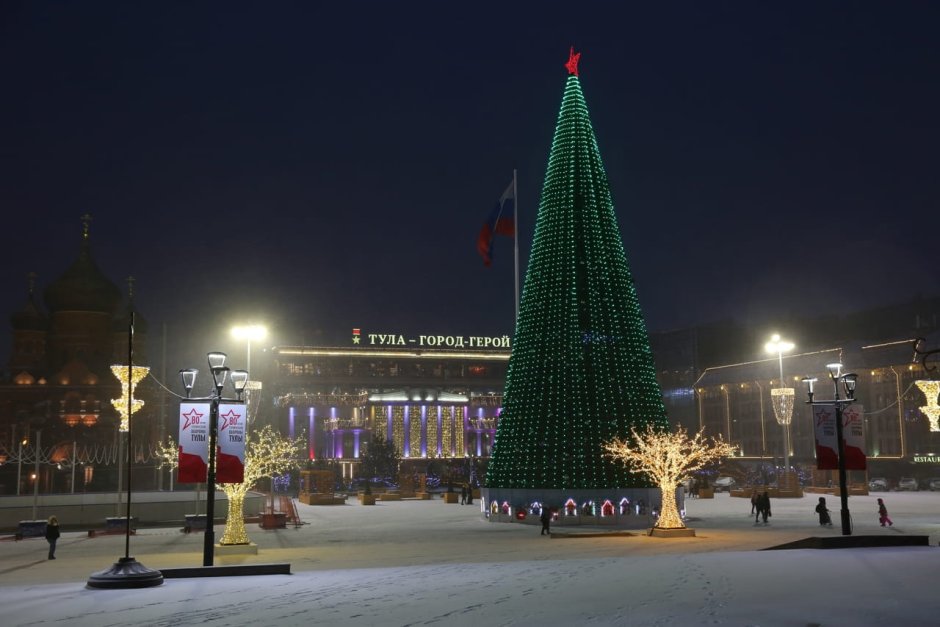 Елка на площади Ленина Новосибирск