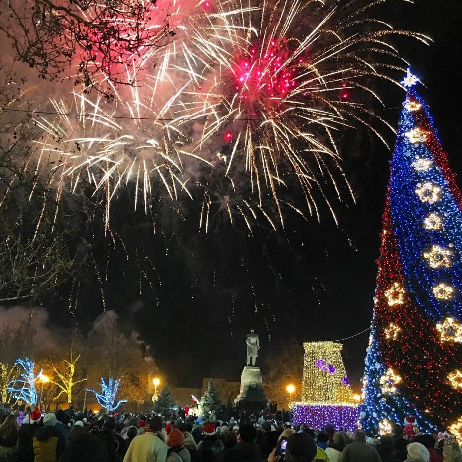 Севастополь новый год площадь Нахимова