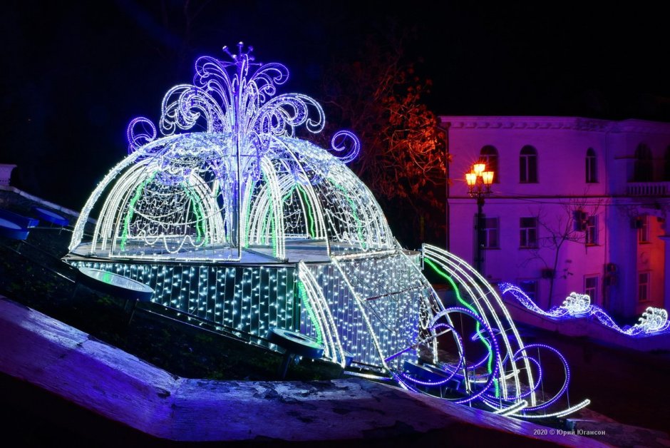 Новогоднее украшение Севастополя
