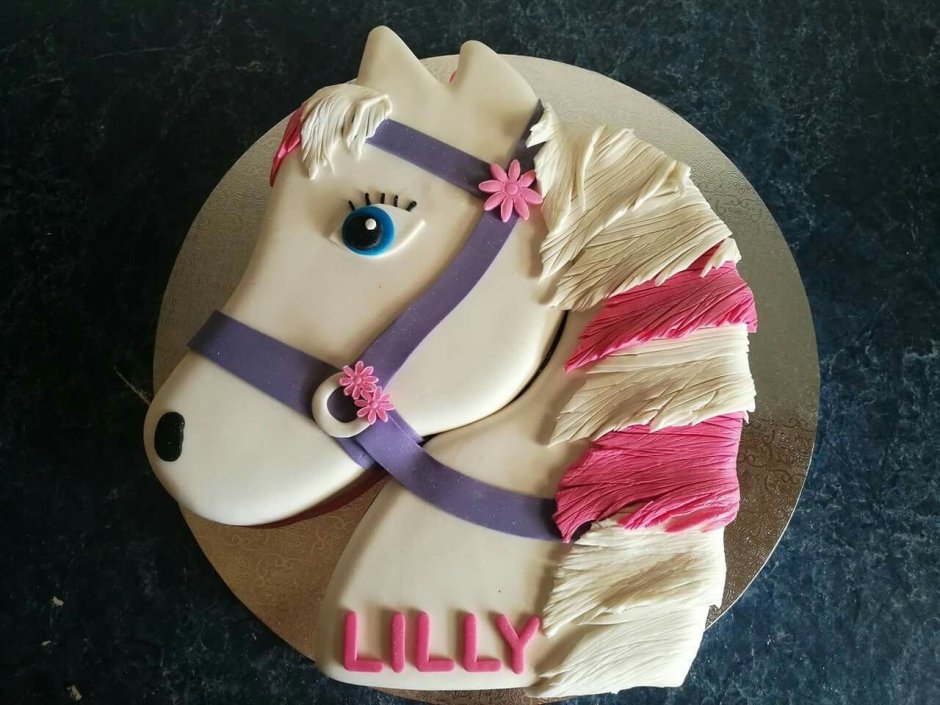 Детский торт с лошадкой качалкой