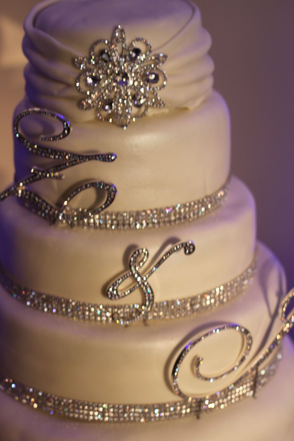 Торт на свадьбу с кольцами