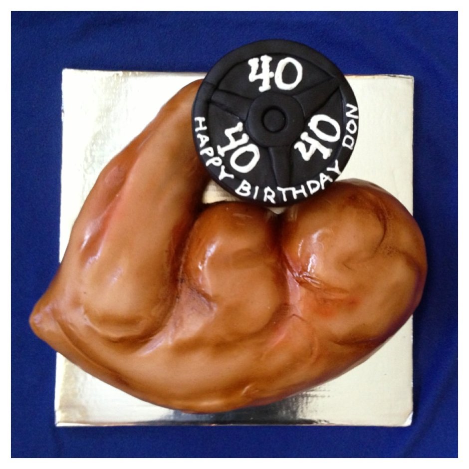 Торт с мускулами
