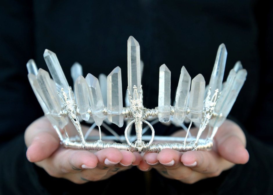 Корона с кристаллами