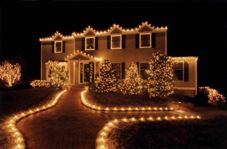 Новогоднее освещение домов