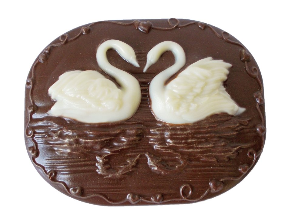 Шоколадные фигурки лебеди