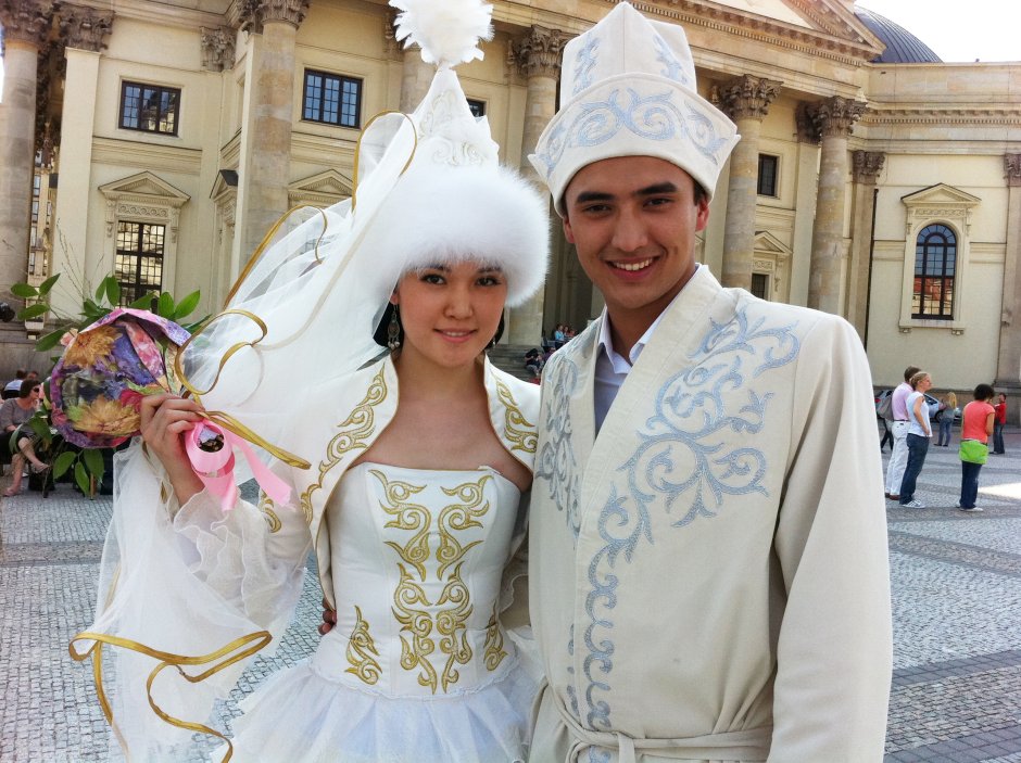 Казахский свадебный наряд