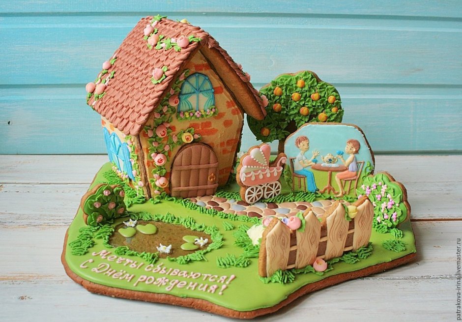 Деревянный домик на торт