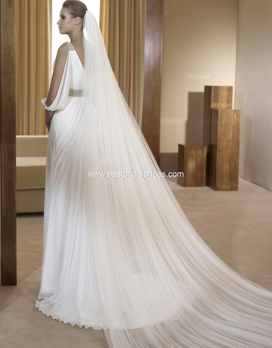 Свадебное платье греческий стиль с фатой