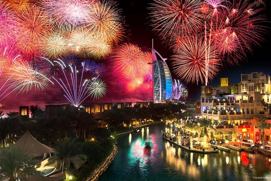 Фейерверк в Абу Даби 2022