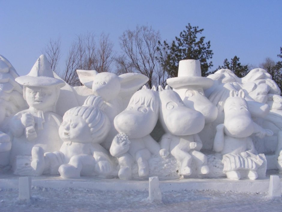 Фестиваль снежных скульптур