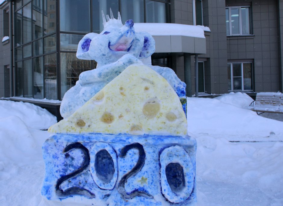 Ледяные скульптуры на Поклонной горе 2020