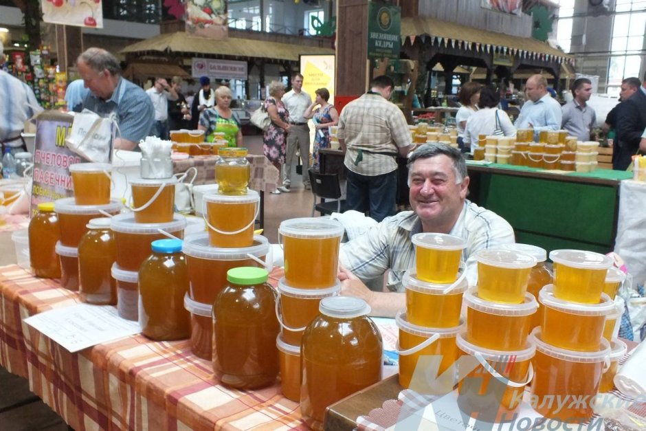 Мёд на прилавках магазинов