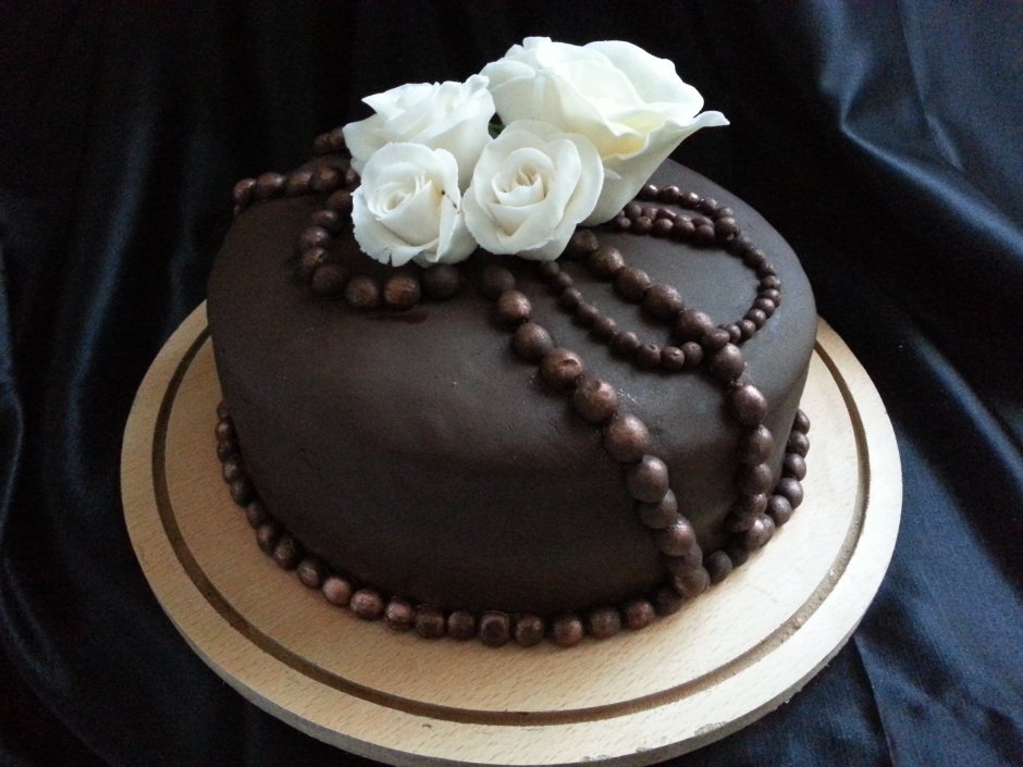 Шоколадный торт для женщины