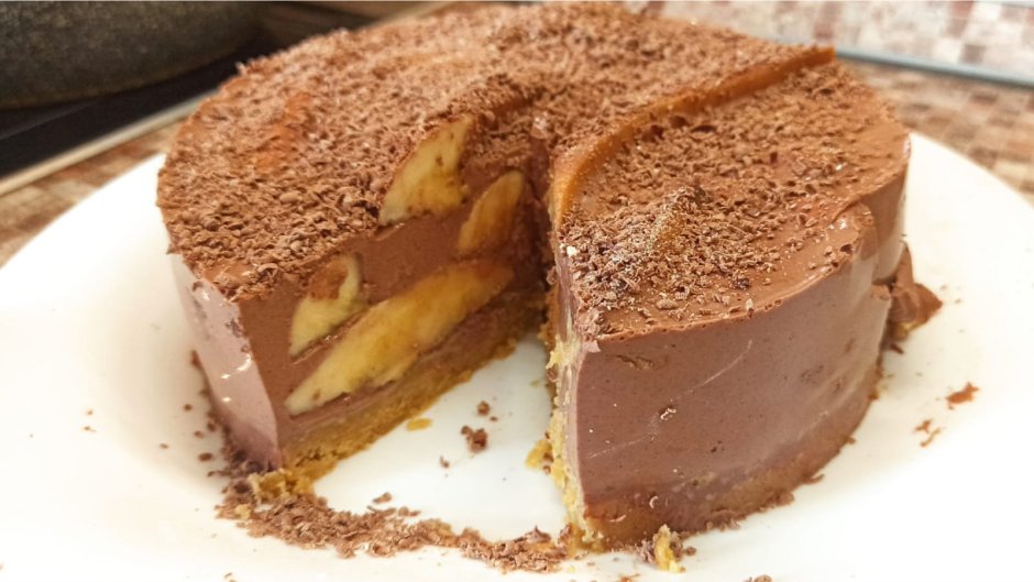 Торт шоколадно банановый праздник