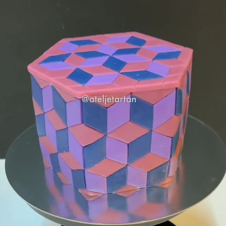 Геометрический торт иллюзия