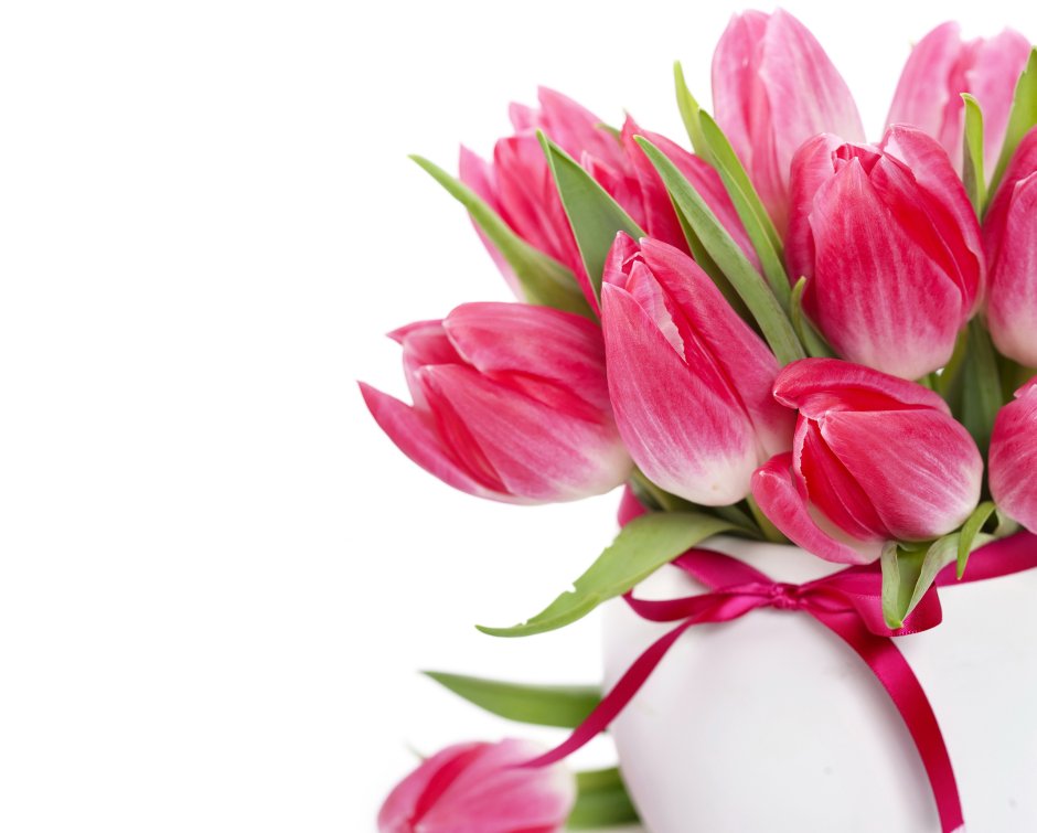 Открытки с 8 марта с тюльпанами