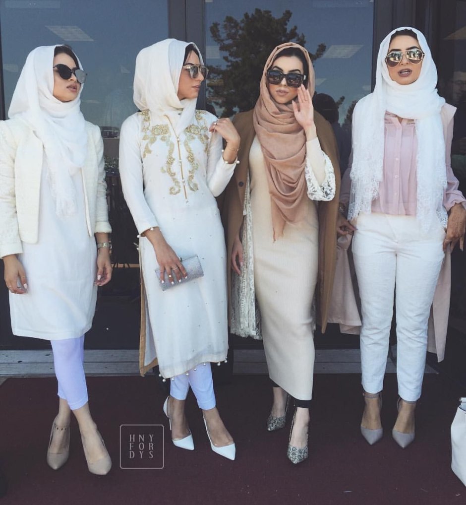 Одежда в Эмиратах женская