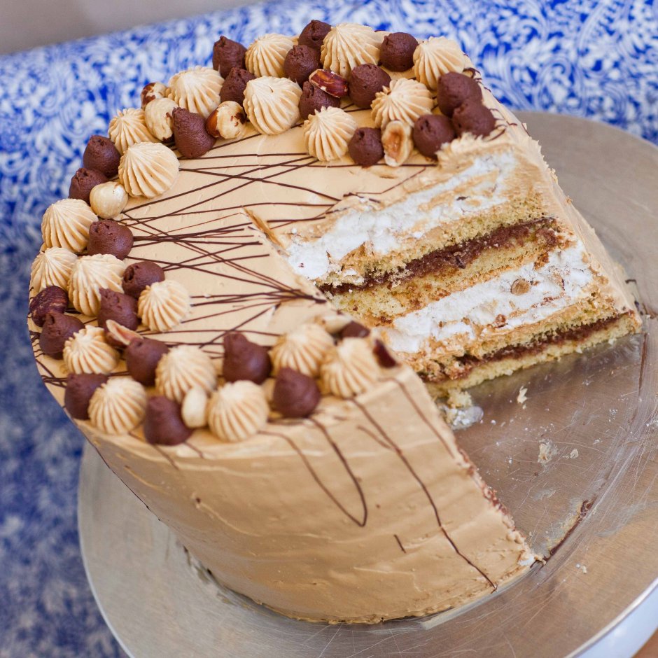 Торт "безе с фундуком" (Hazelnut Meringue Cake)