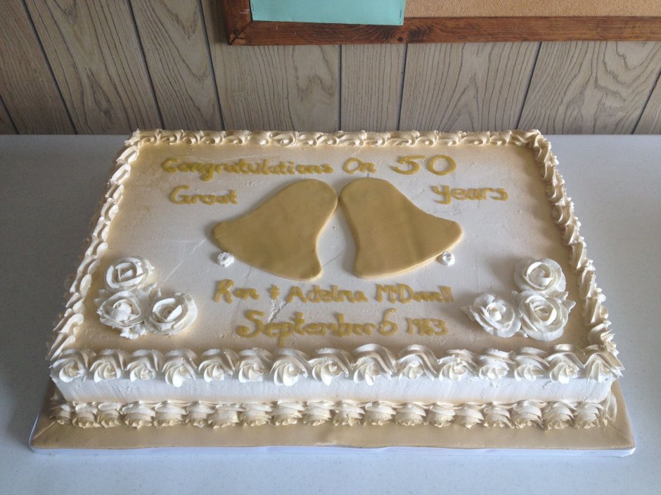 Красивый торт на золотую свадьбу