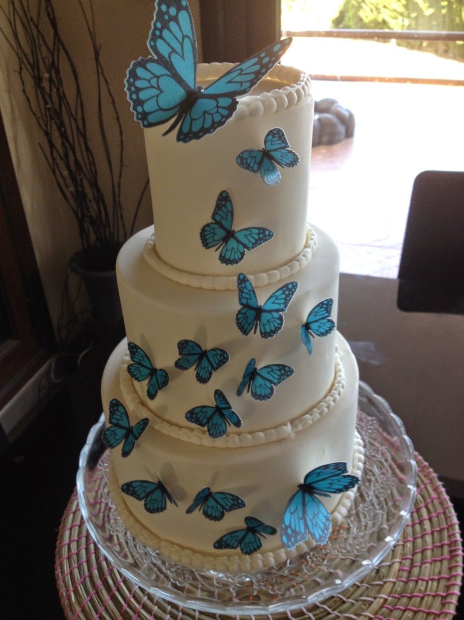 Торт свадебный маленький с бабочками