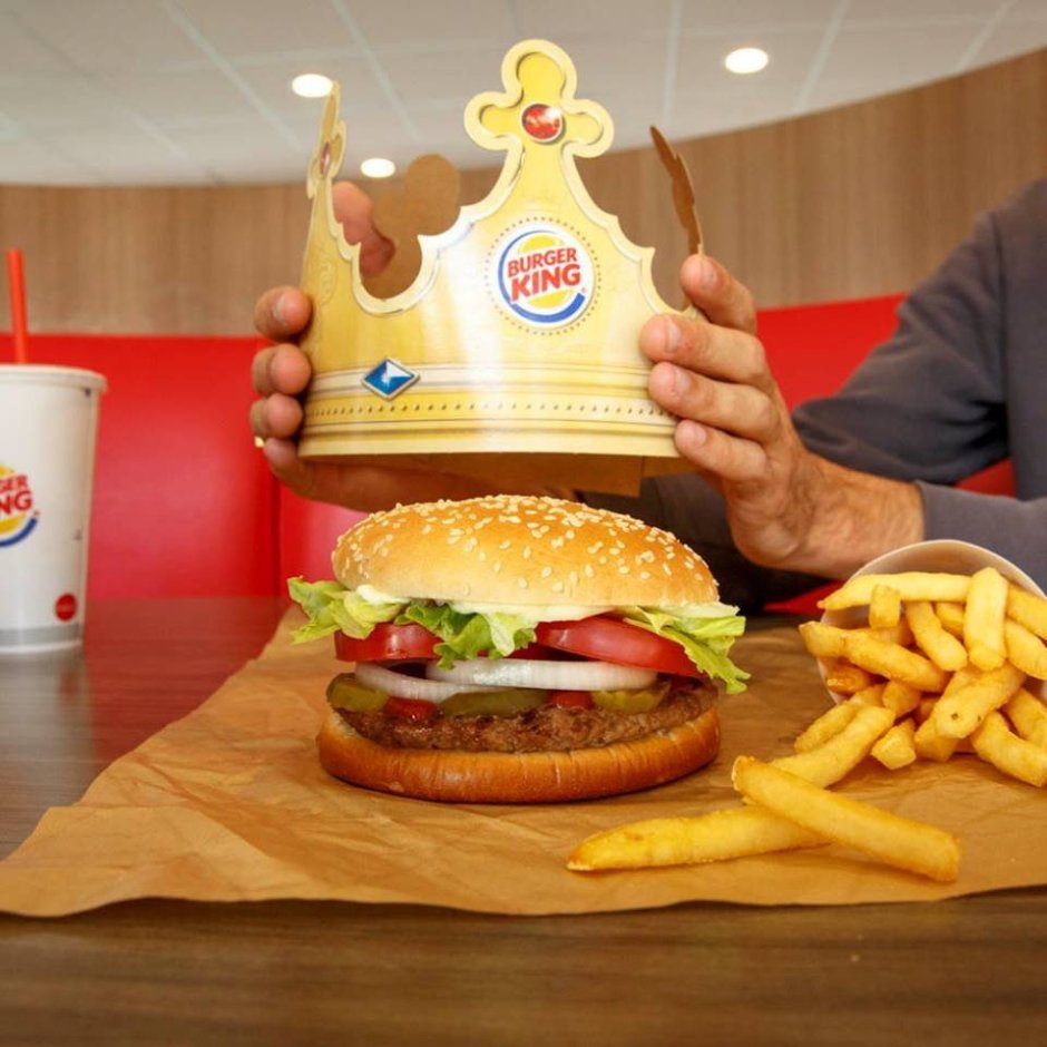Реклама бургер Кинг с плесенью