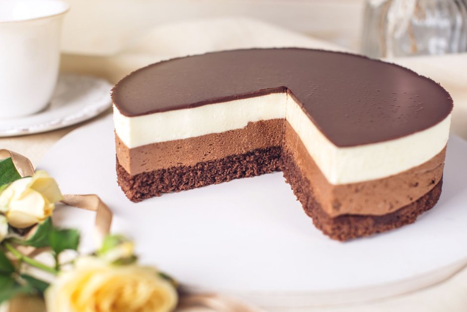 Дизайн торта три шоколада