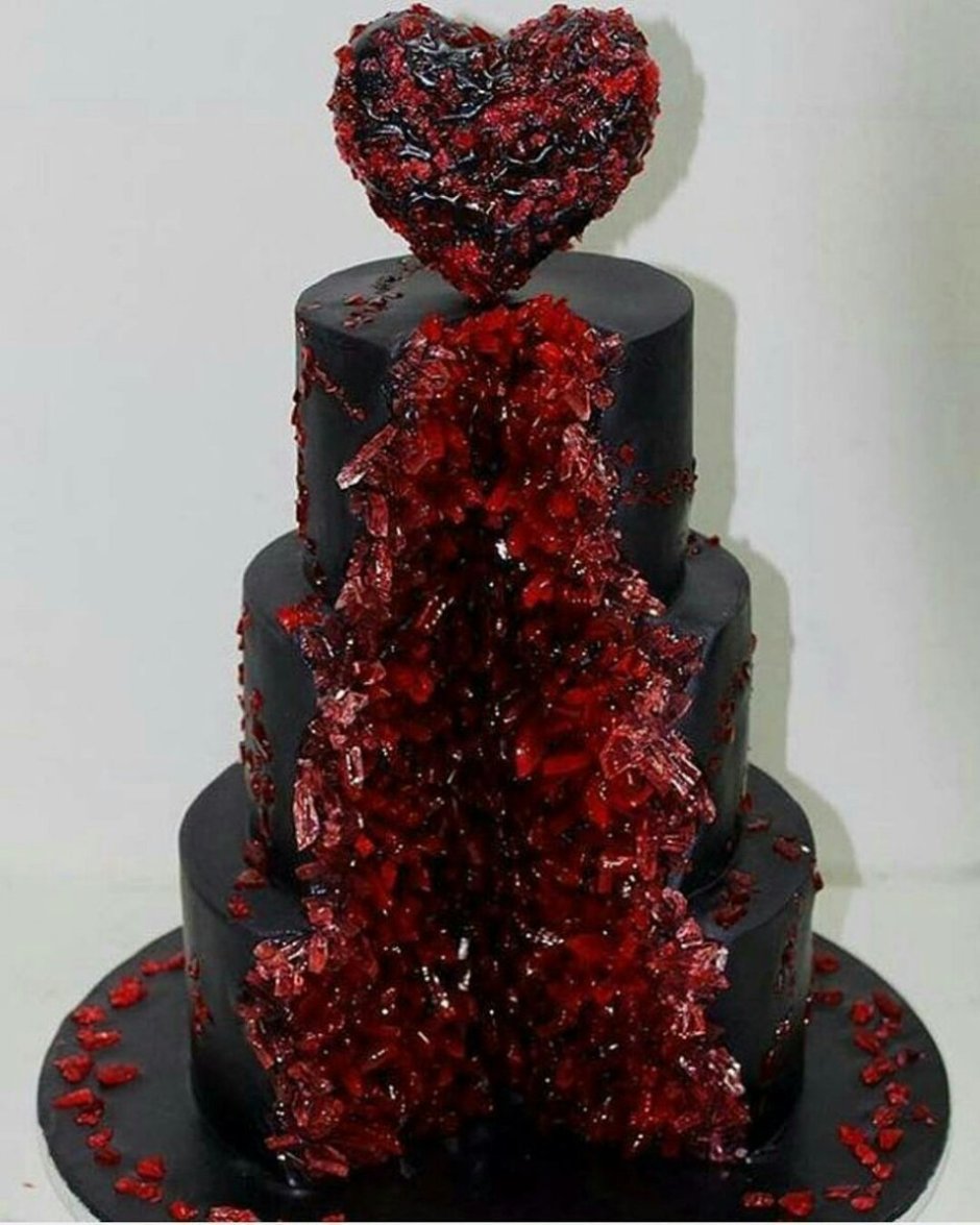 Свадебный торт трехъярусный черный