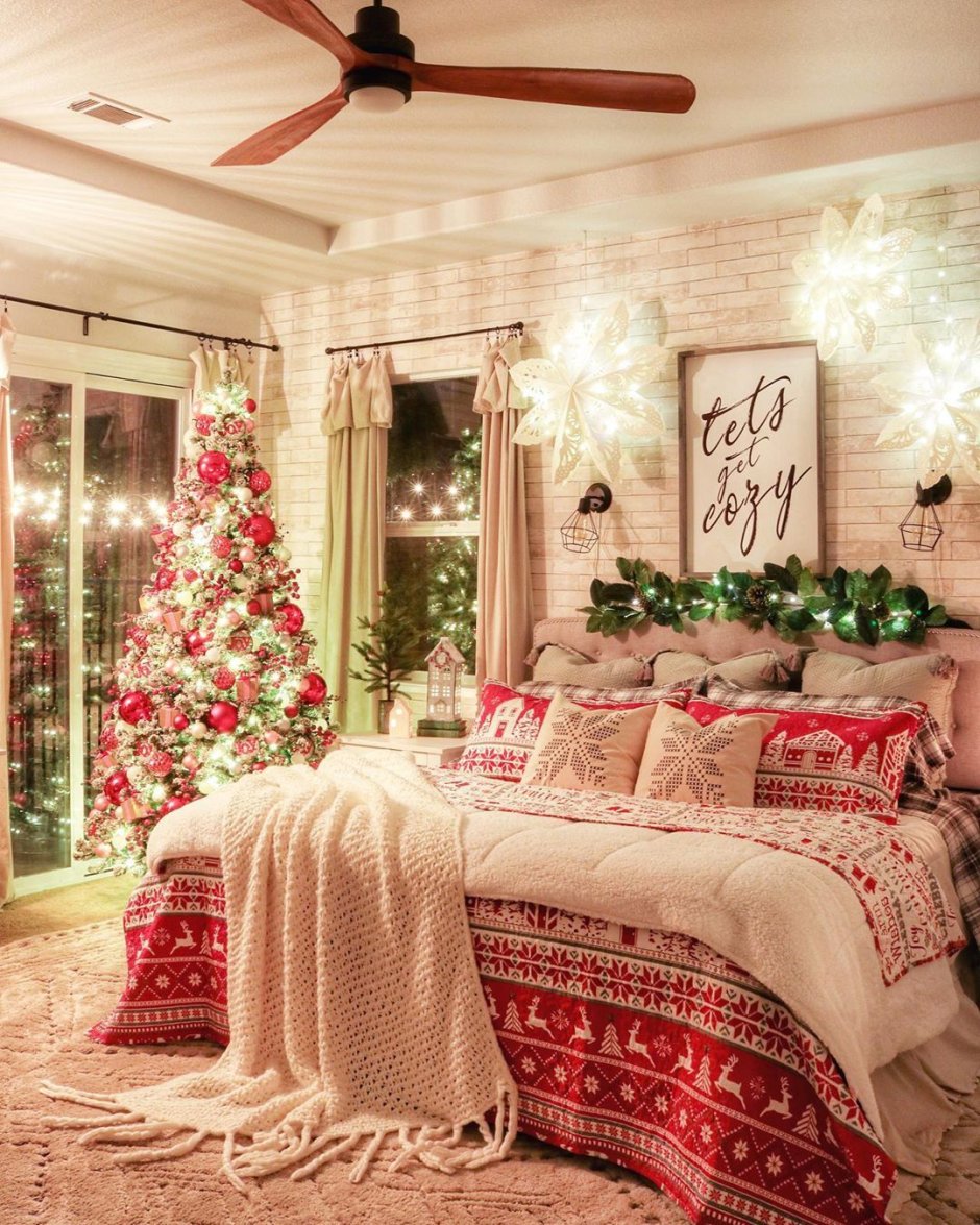 Christmas aesthetic simple