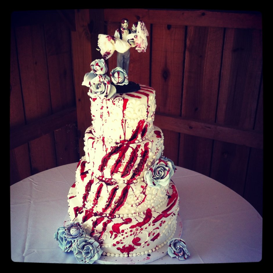 Свадьба в стиле ужасов торт